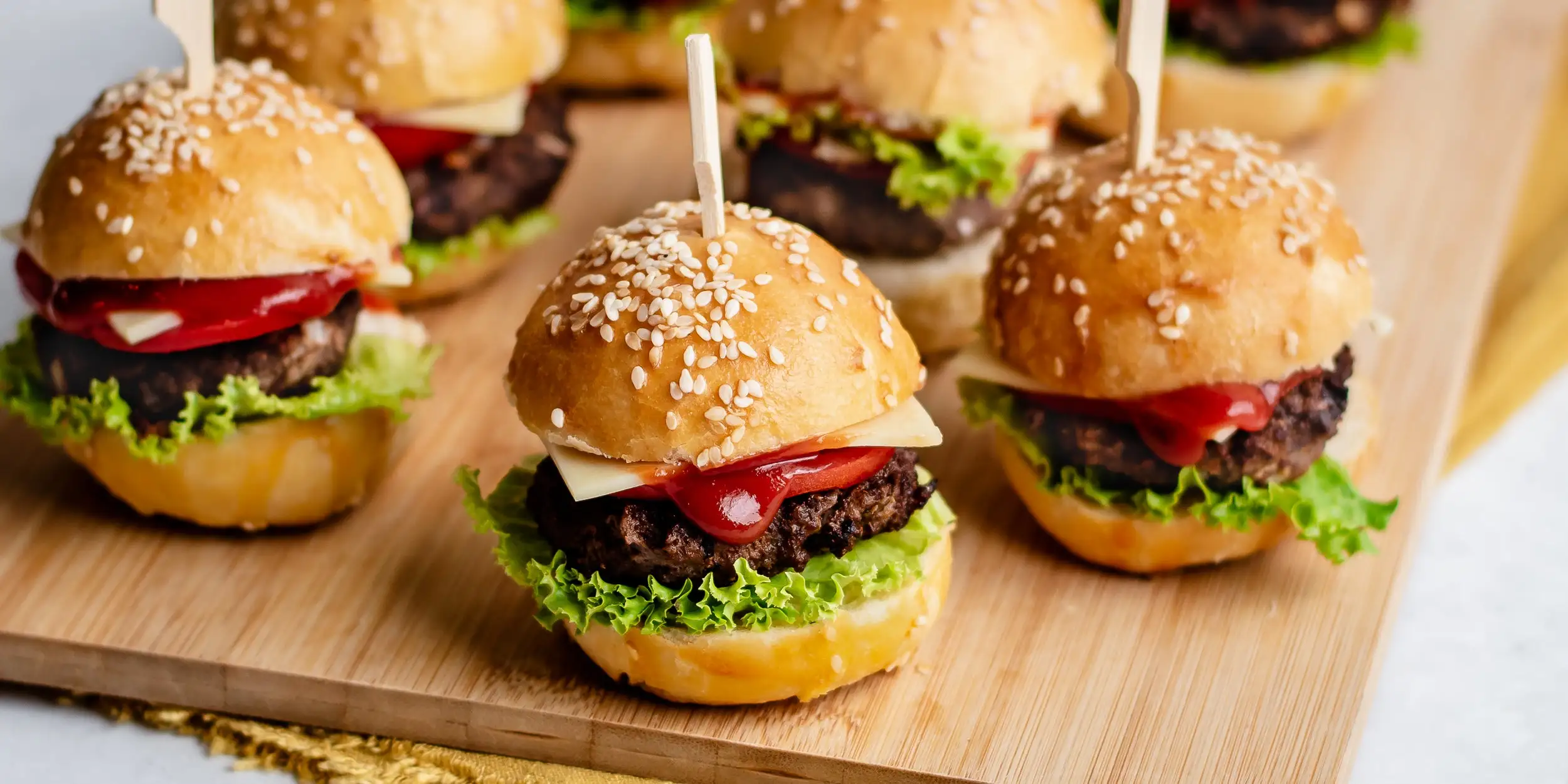 finger foods for parkinson's: mini burgers