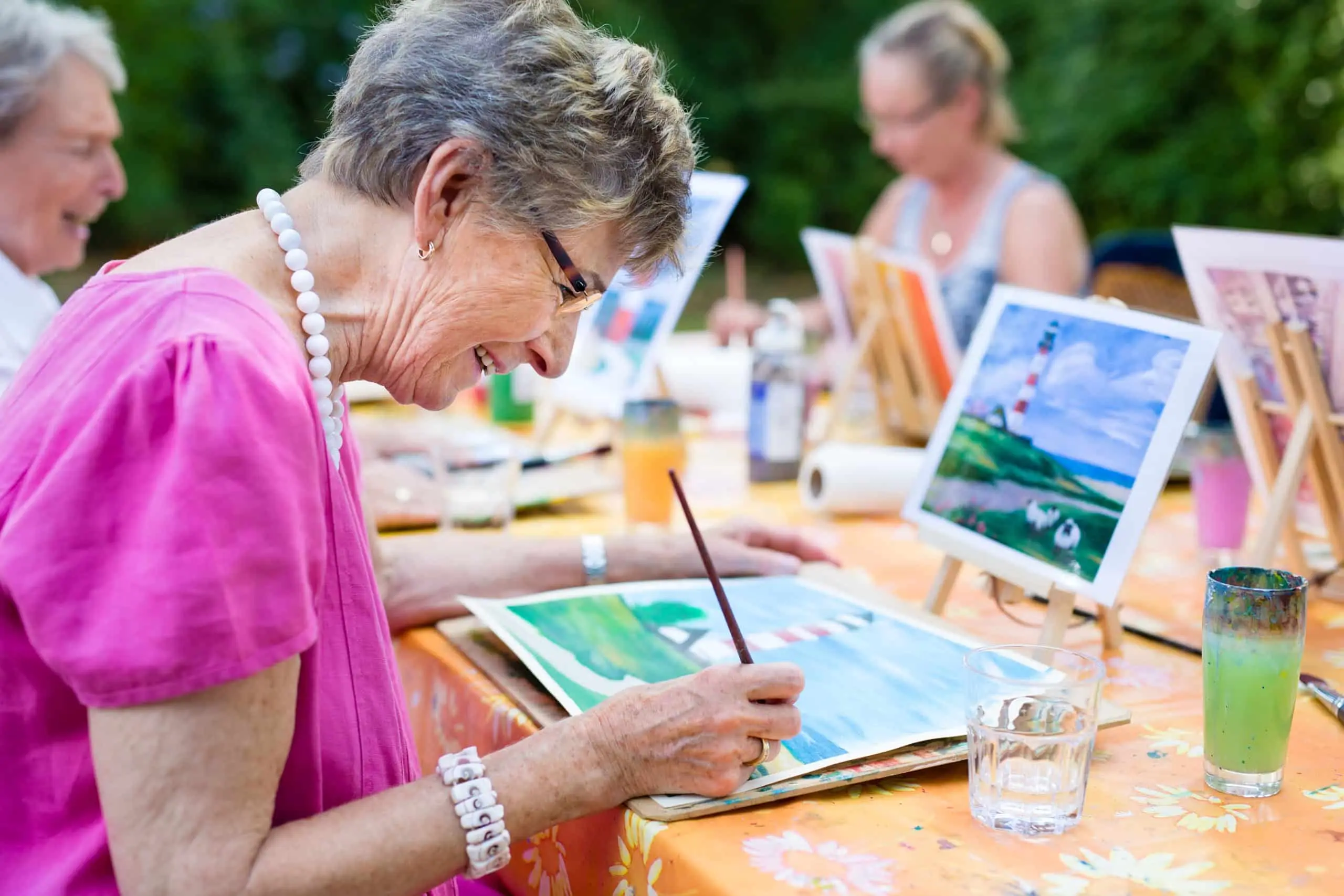benefits of art therapy for seniors