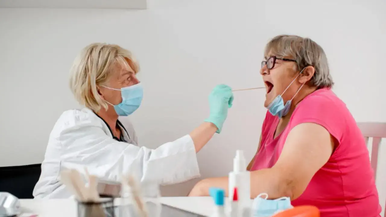 how do you treat obesity in the elderly