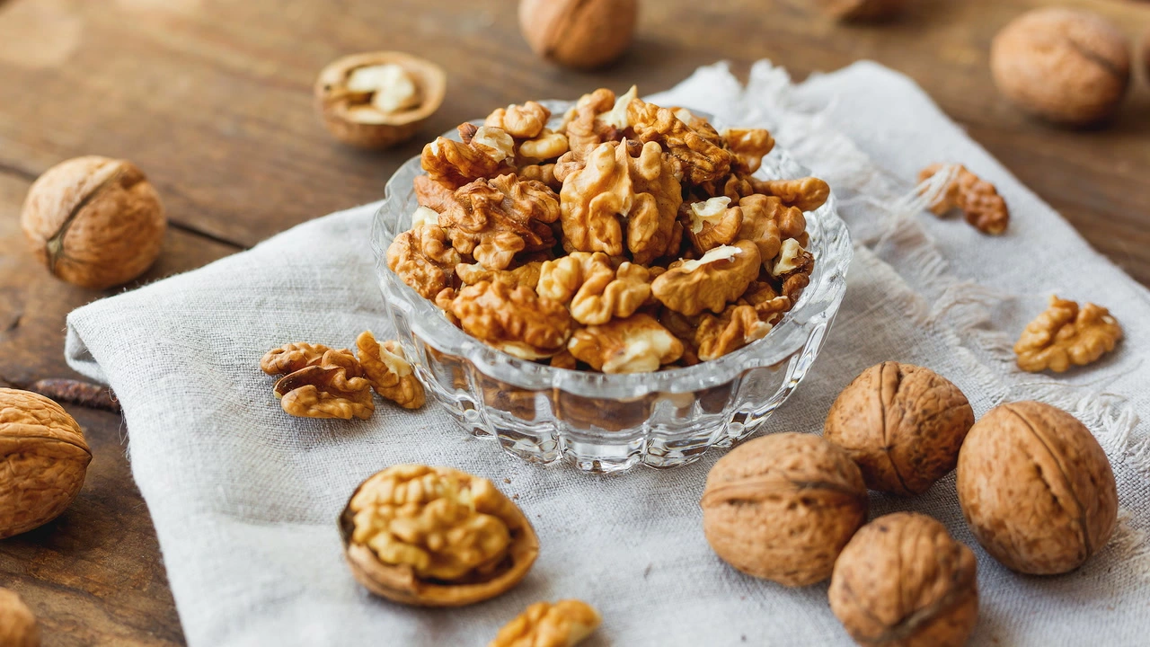 is walnut good for seniors