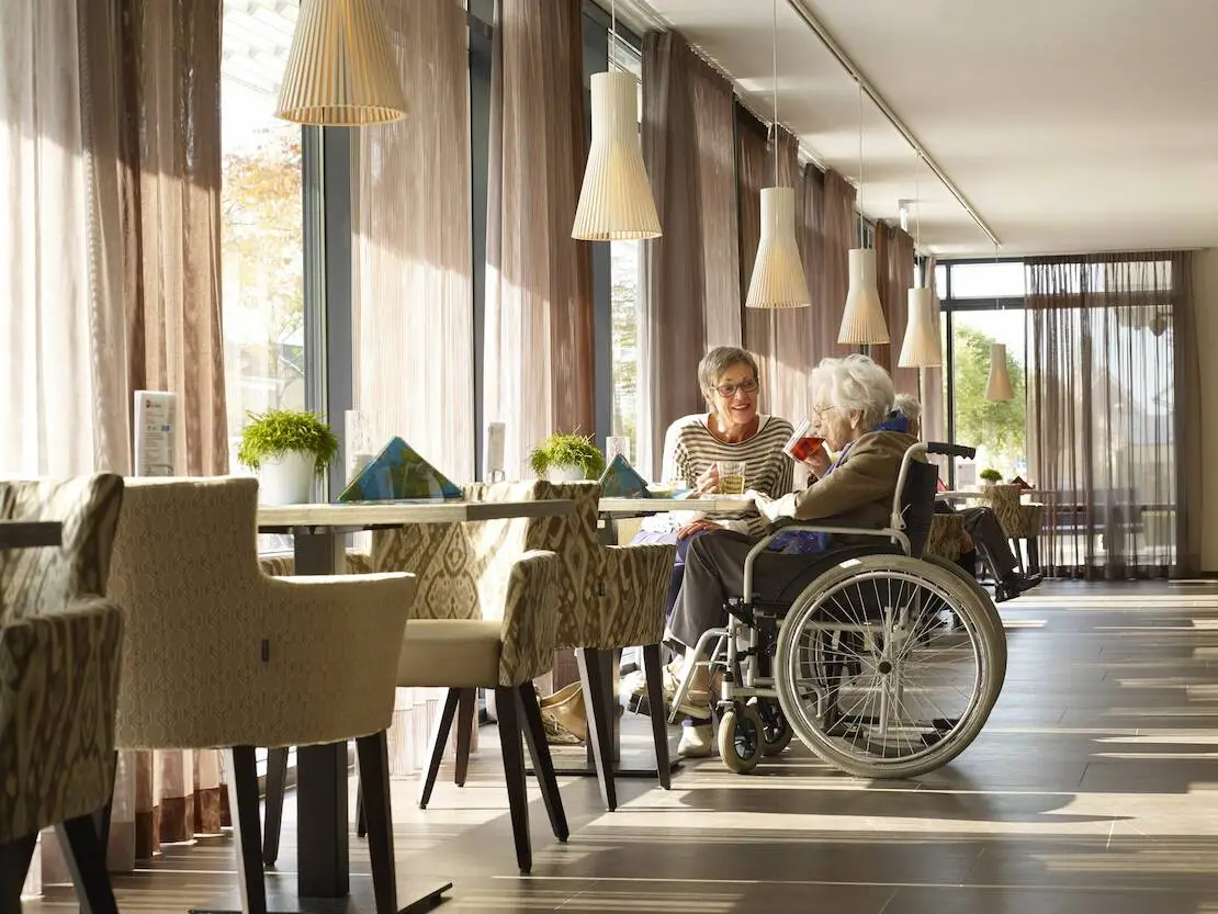 what is the best lighting for elderly people