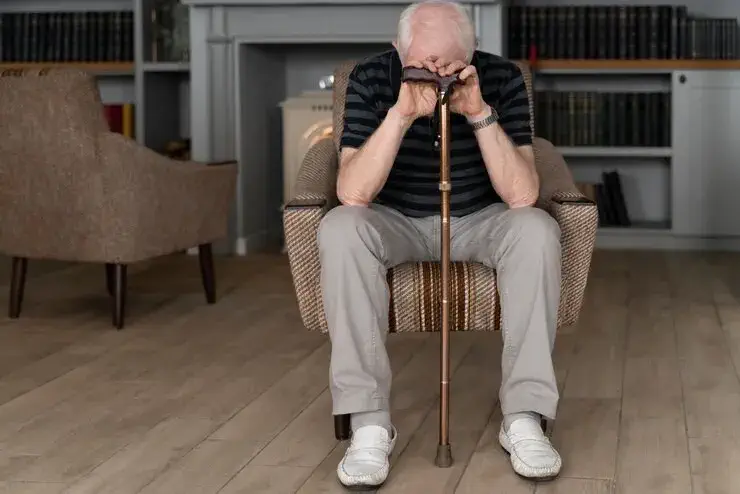 causes of social isolation in elderly