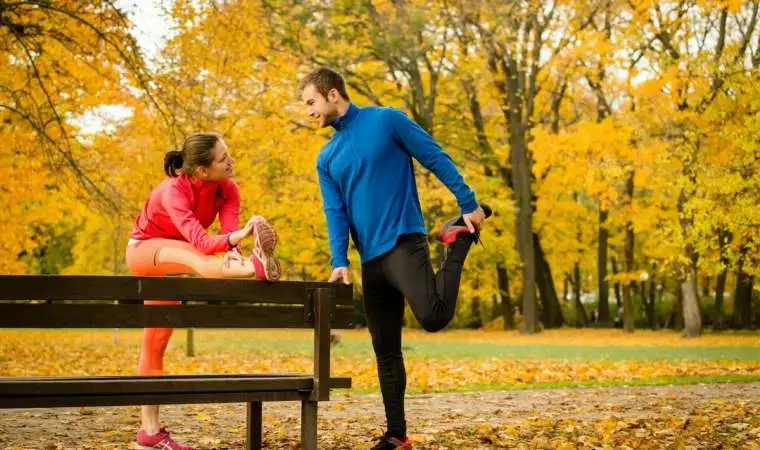 dynamic and static stretching exercises