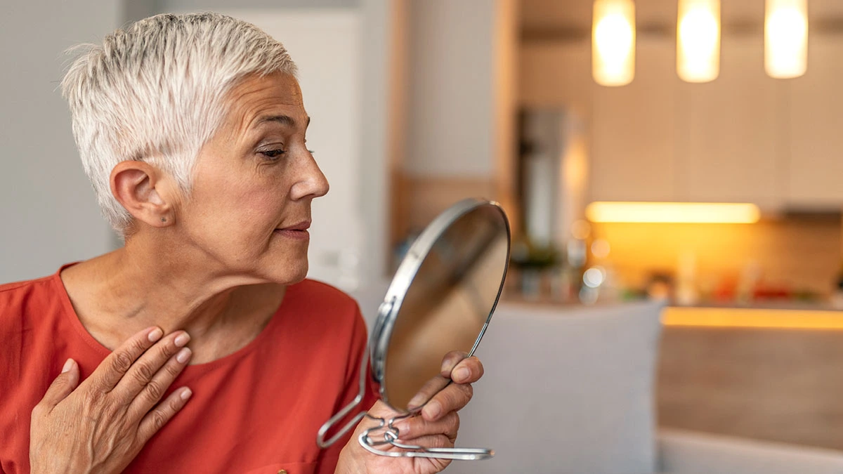 how can elderly prevent dry skin