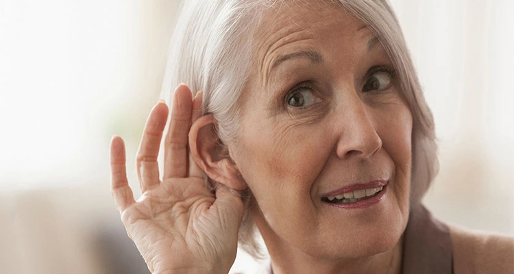 symptoms of hearing loss in the elderly
